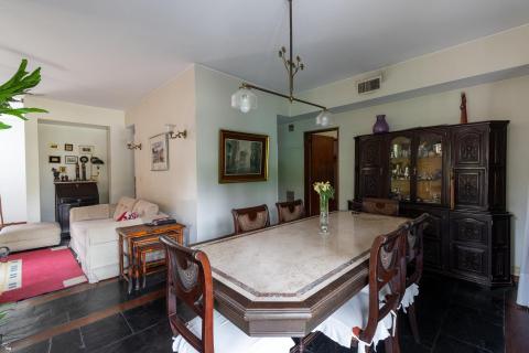 Casa 4 dormitorios en venta Morrison 8000, Rosario. CHO7102547 Crestale Propiedades