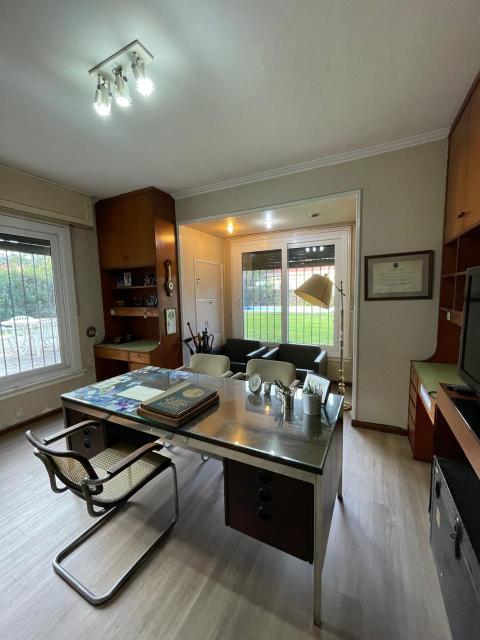 Casa 4 dormitorios en venta Tarragona 200 Bis, Rosario. CHO7112570 Crestale Propiedades