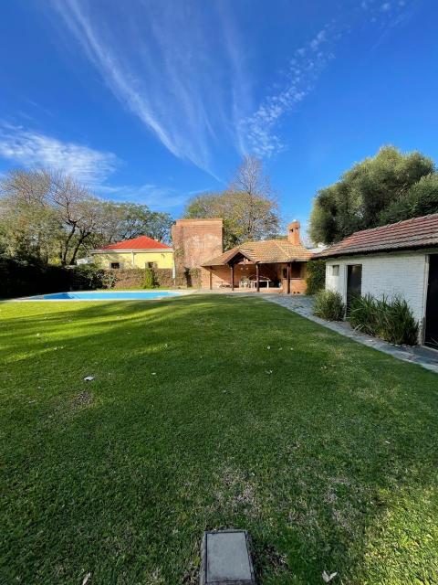 Casa 4 dormitorios en venta Tarragona 200 Bis, Rosario. CHO7112570 Crestale Propiedades