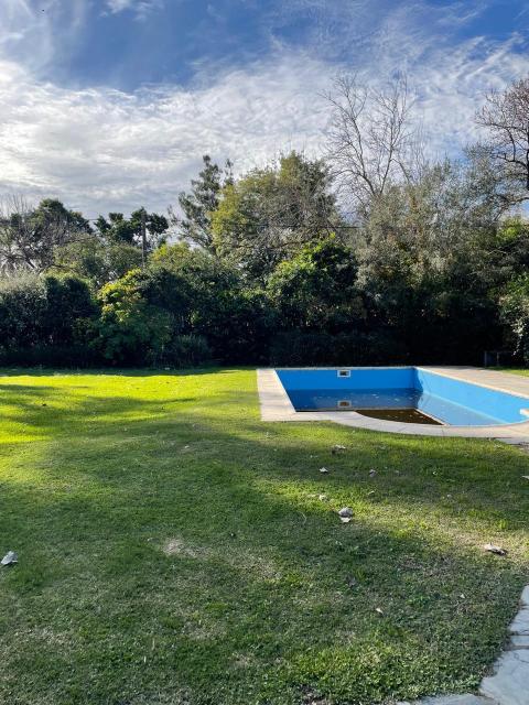 Casa 4 dormitorios en venta Tarragona 200 Bis, Rosario. CHO7112570 Crestale Propiedades