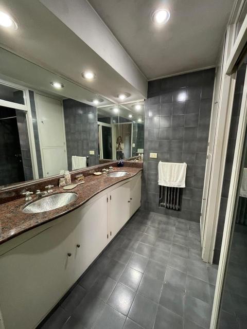 Casa 4 dormitorios en venta Tarragona 200 Bis, Rosario. CHO7112570 Crestale Propiedades