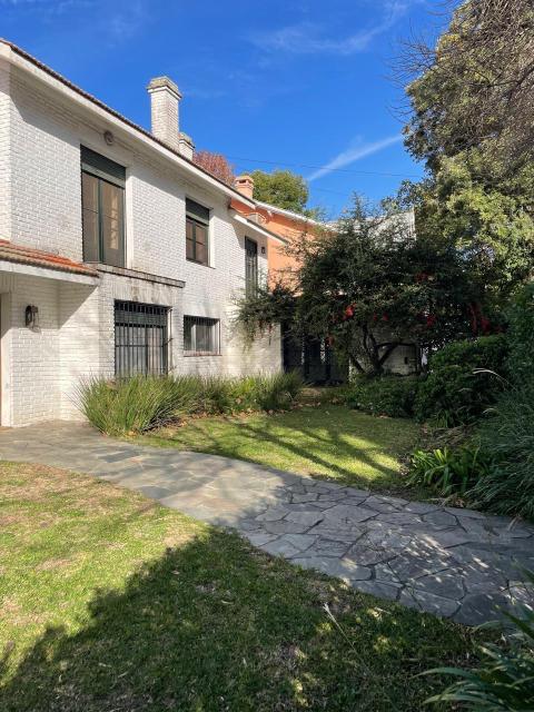 Casa 4 dormitorios en venta Tarragona 200 Bis, Rosario. CHO7112570 Crestale Propiedades
