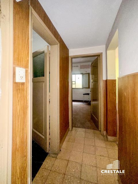 Departamento de pasillo 2 dormitorios en venta Chiclana Y Darragueira, Rosario. CHO7113395 Crestale Propiedades