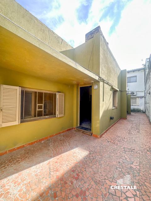 Departamento de pasillo 2 dormitorios en venta Chiclana Y Darragueira, Rosario. CHO7113395 Crestale Propiedades