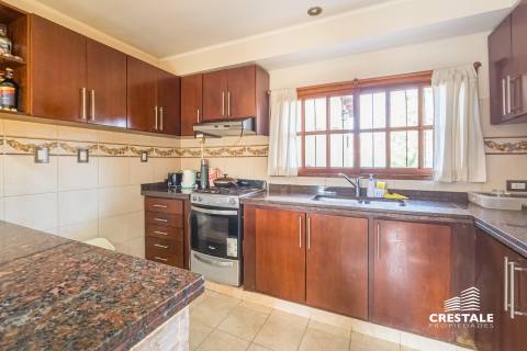 Casa 3 dormitorios en venta Dorrego 800 - Funes, Funes. CHO7117845 Crestale Propiedades