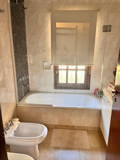 Casa 3 dormitorios en venta Dorrego 800 - Funes, Funes. CHO7117845 Crestale Propiedades