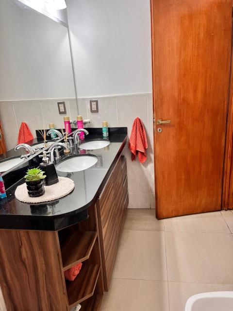 Casa 3 dormitorios en venta Dorrego 800 - Funes, Funes. CHO7117845 Crestale Propiedades