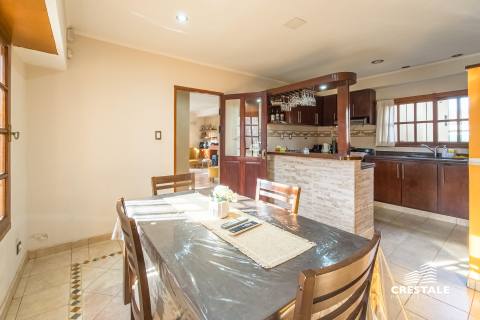 Casa 3 dormitorios en venta Dorrego 800 - Funes, Funes. CHO7117845 Crestale Propiedades