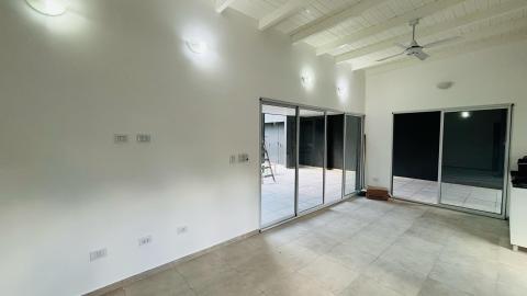 Casa 2 dormitorios en venta Bolivar Y Rio De Janeiro - Pueblo Esther, Pueblo Esther. CHO7119103 Crestale Propiedades