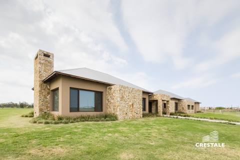 Terreno en venta La Finca I, Rosario. CCC58721 LA7121284 Crestale Propiedades