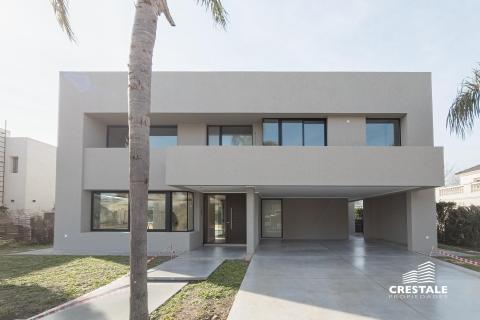 Casa 3 dormitorios en venta Cadaques Funes Hills, Funes. CHO7129890 Crestale Propiedades