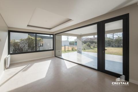 Casa 3 dormitorios en venta Cadaques Funes Hills, Funes. CHO7129890 Crestale Propiedades