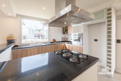 Casa 3 dormitorios en venta Funes Hills Miraflores, Funes. CHO7140829 Crestale Propiedades