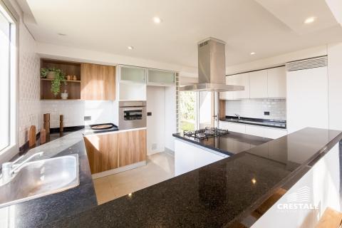 Casa 3 dormitorios en venta Funes Hills Miraflores, Funes. CHO7140829 Crestale Propiedades