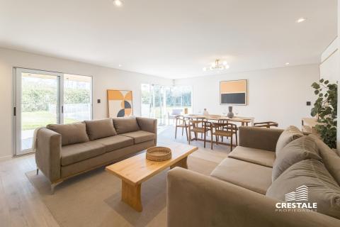 Casa 3 dormitorios en venta Funes Hills Miraflores, Funes. CHO7140829 Crestale Propiedades