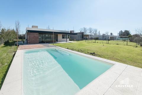 Casa 4 dormitorios en venta Puerto Roldán , Roldan. CHO7140917 Crestale Propiedades