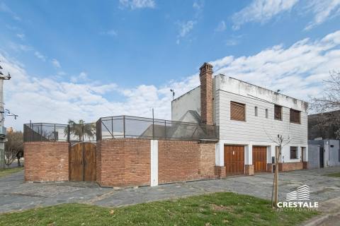 Casa 6 dormitorios en venta Garay Y Moreno, Rosario. CHO7198789 Crestale Propiedades