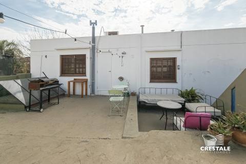 Casa 6 dormitorios en venta Garay Y Moreno, Rosario. CHO7198789 Crestale Propiedades