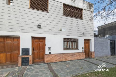Casa 6 dormitorios en venta Garay Y Moreno, Rosario. CHO7198789 Crestale Propiedades