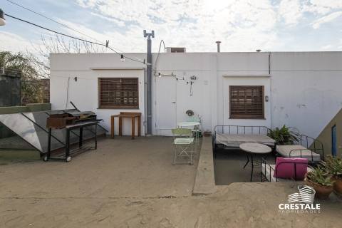 Casa 6 dormitorios en venta Garay Y Moreno, Rosario. CHO7198789 Crestale Propiedades