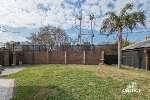 Casa 6 dormitorios en venta Garay Y Moreno, Rosario. CHO7198789 Crestale Propiedades
