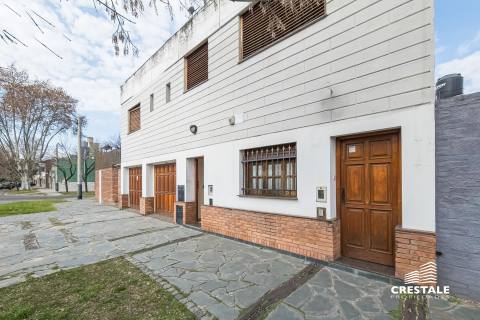 Casa 6 dormitorios en venta Garay Y Moreno, Rosario. CHO7198789 Crestale Propiedades