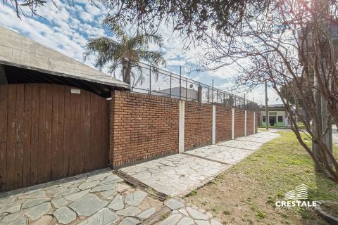Casa 6 dormitorios en venta Garay Y Moreno, Rosario. CHO7198789 Crestale Propiedades