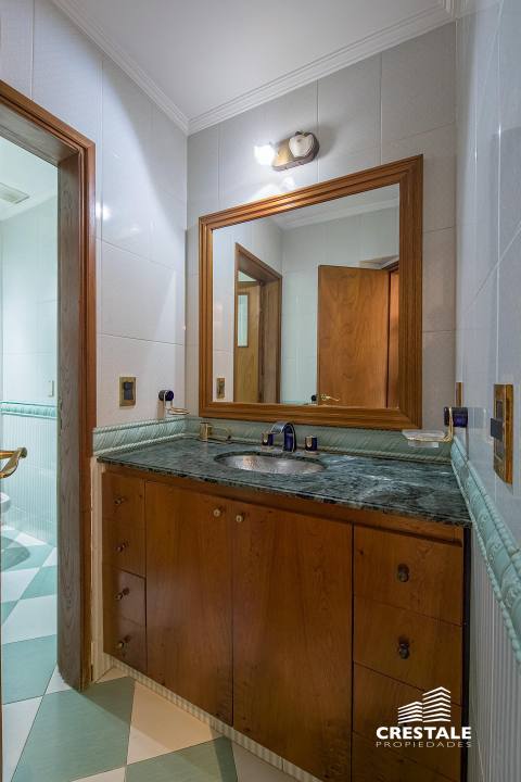 Casa 6 dormitorios en venta Garay Y Moreno, Rosario. CHO7198789 Crestale Propiedades