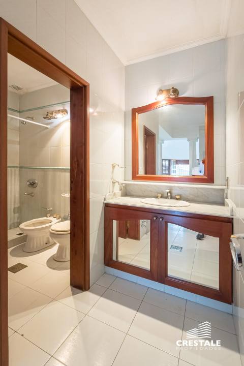 Casa 6 dormitorios en venta Garay Y Moreno, Rosario. CHO7198789 Crestale Propiedades