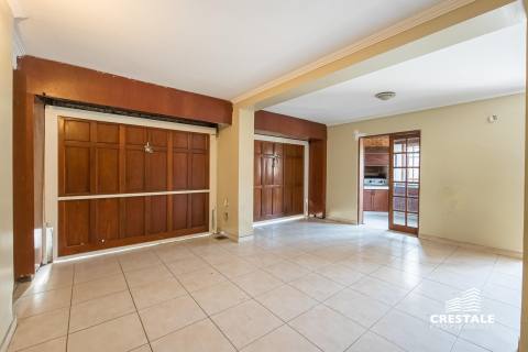 Casa 6 dormitorios en venta Garay Y Moreno, Rosario. CHO7198789 Crestale Propiedades