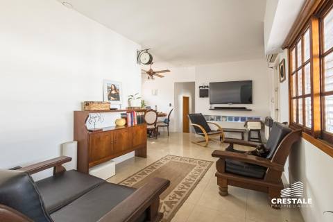 Casa 6 dormitorios en venta Garay Y Moreno, Rosario. CHO7198789 Crestale Propiedades