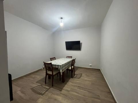 Departamento de pasillo 2 dormitorios en venta Buenos Aires 1300, Rosario. CPH7202724 Crestale Propiedades