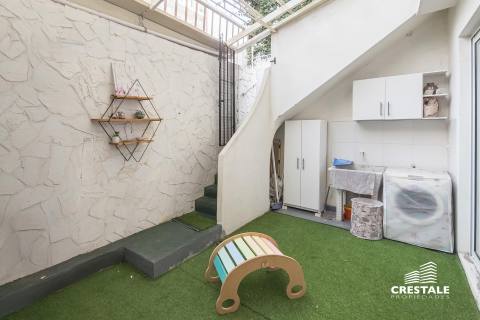 Casa 2 dormitorios en venta España 1800, Rosario. CPH7209857 Crestale Propiedades