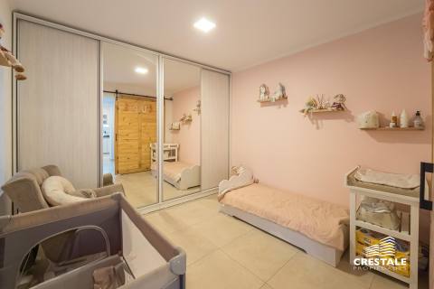 Casa 2 dormitorios en venta España 1800, Rosario. CPH7209857 Crestale Propiedades