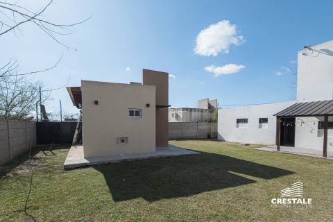 Casa 3 dormitorios en venta Casilda 2300 - Tierra De Sueños 3, Roldán. CHO7250415 Crestale Propiedades