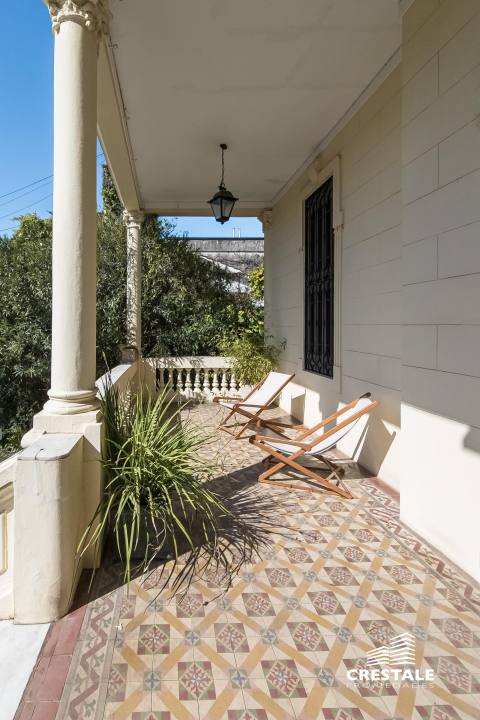 Casa 5 dormitorios en venta Dr. Vila 200, Rosario. CHO7260129 Crestale Propiedades