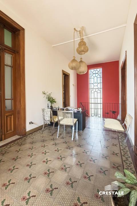 Casa 5 dormitorios en venta Dr. Vila 200, Rosario. CHO7260129 Crestale Propiedades