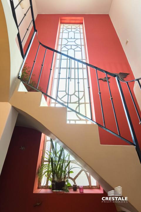 Casa 5 dormitorios en venta Dr. Vila 200, Rosario. CHO7260129 Crestale Propiedades