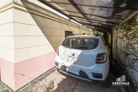 Casa 5 dormitorios en venta Dr. Vila 200, Rosario. CHO7260129 Crestale Propiedades