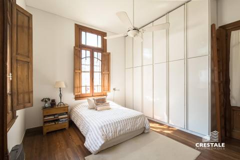 Casa 5 dormitorios en venta Dr. Vila 200, Rosario. CHO7260129 Crestale Propiedades