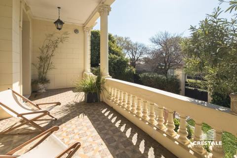 Casa 5 dormitorios en venta Dr. Vila 200, Rosario. CHO7260129 Crestale Propiedades