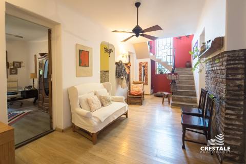 Casa 5 dormitorios en venta Dr. Vila 200, Rosario. CHO7260129 Crestale Propiedades