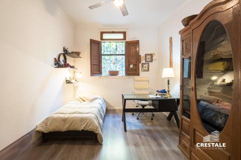 Casa 5 dormitorios en venta Dr. Vila 200, Rosario. CHO7260129 Crestale Propiedades