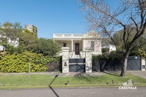 Casa 5 dormitorios en venta Dr. Vila 200, Rosario. CHO7260129 Crestale Propiedades