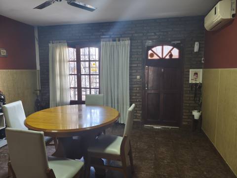 Casa 3 dormitorios en venta Barrio Roca - Rivero 5300, Rosario. CHO7271855 Crestale Propiedades