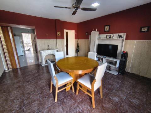 Casa 3 dormitorios en venta Barrio Roca - Rivero 5300, Rosario. CHO7271855 Crestale Propiedades