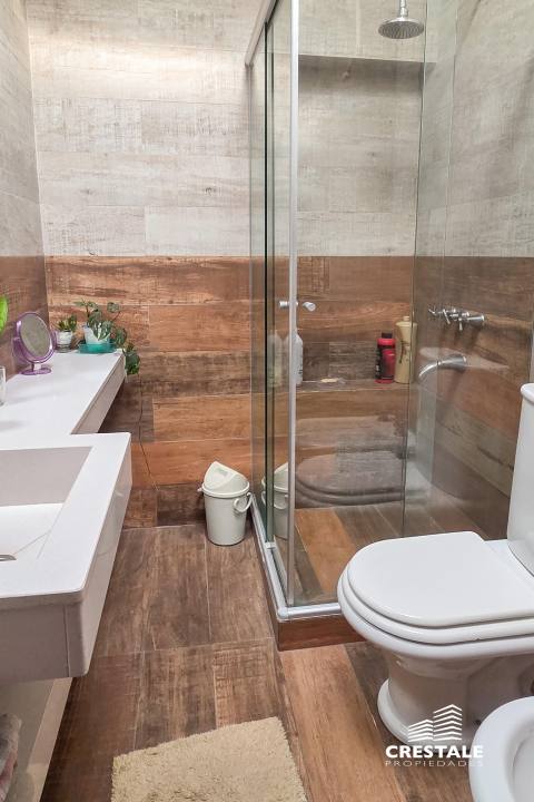 Casa 4 dormitorios en venta Entre Ríos 5400, Rosario. CHO7277410 Crestale Propiedades
