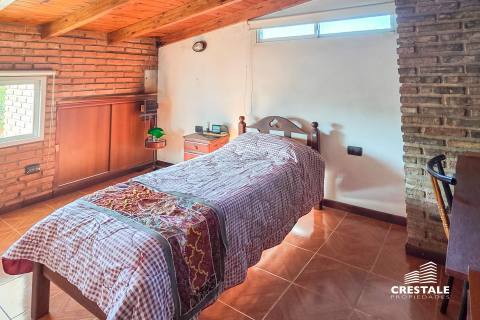 Casa 4 dormitorios en venta Entre Ríos 5400, Rosario. CHO7277410 Crestale Propiedades