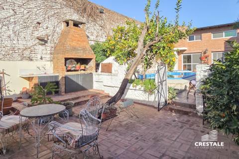 Casa 4 dormitorios en venta Entre Ríos 5400, Rosario. CHO7277410 Crestale Propiedades