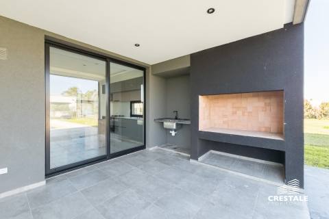Casa 3 dormitorios en venta Puerto Roldán, Roldan. CHO7307296 Crestale Propiedades